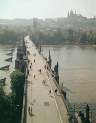 Vue du pont Charles sur la rivière Vltava